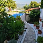 Guest house Casa Margaridas 4*